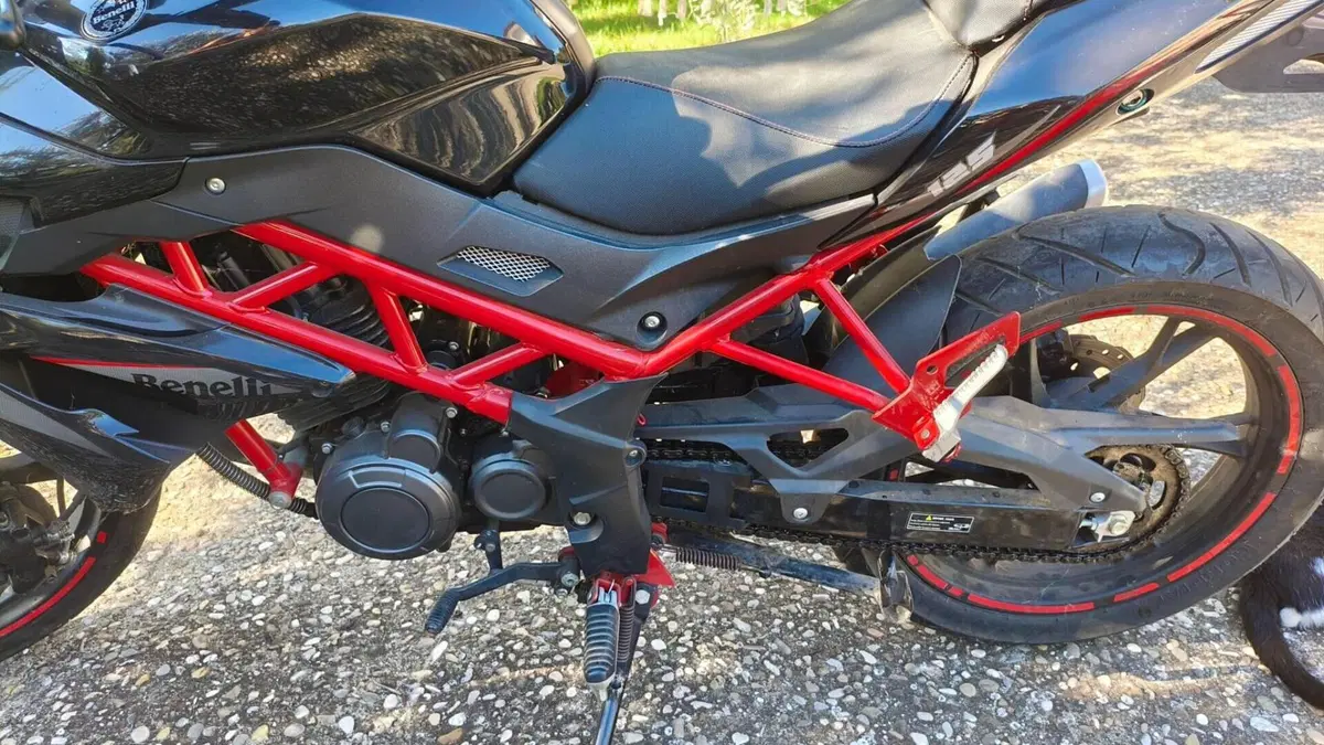 Benelli BN 125 (2018 - 20)  (4)