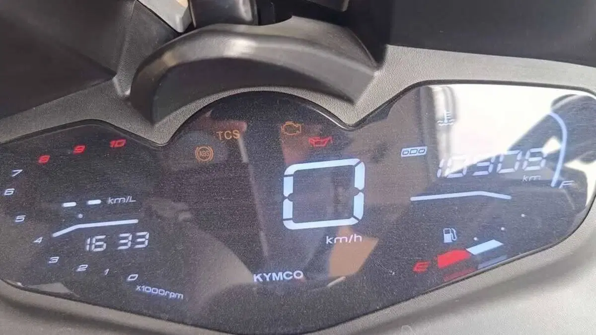 Kymco Xciting VS 400i (2023 - 26)  (6)