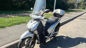 Honda SH 125i (2017 - 19)  (2)