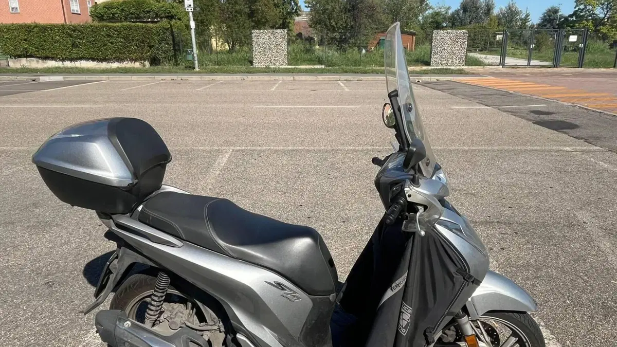 Honda SH 125i (2017 - 19)  (3)