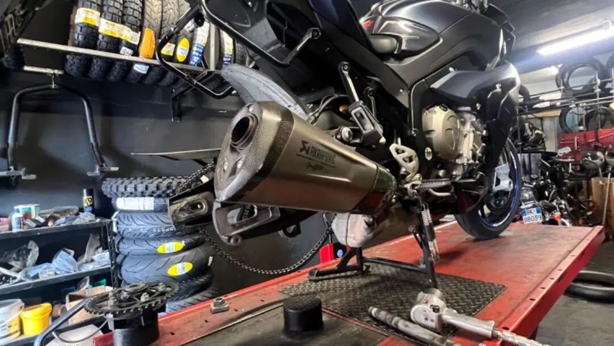 Bmw S 1000 XR (2017 - 19)  (2)