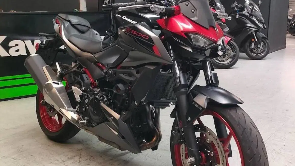 Kawasaki Z 500 SE (2024 - 26)  (3)