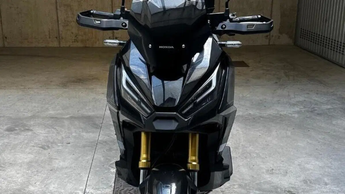 Honda X-ADV 750 DCT (2021 - 24)  (2)