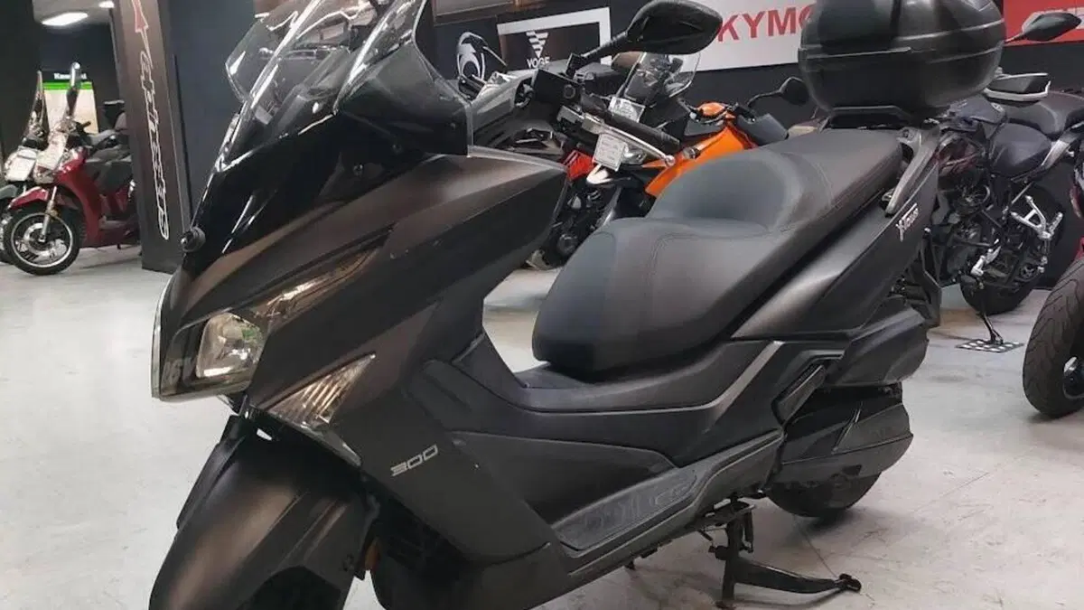 Kymco X-Town 300i ABS (2016 - 20)  (7)