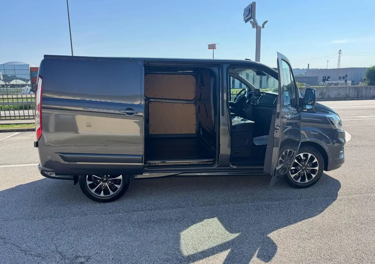 Ford Transit Custom Furgone 320 2.0 ecoblue 170cv Sport L1H1 A8 (3)