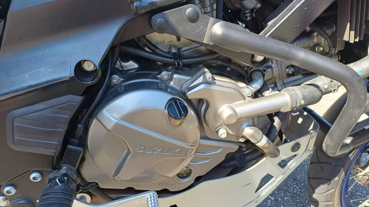 Suzuki V-Strom 650XT Explorer (2022 - 25)  (14)