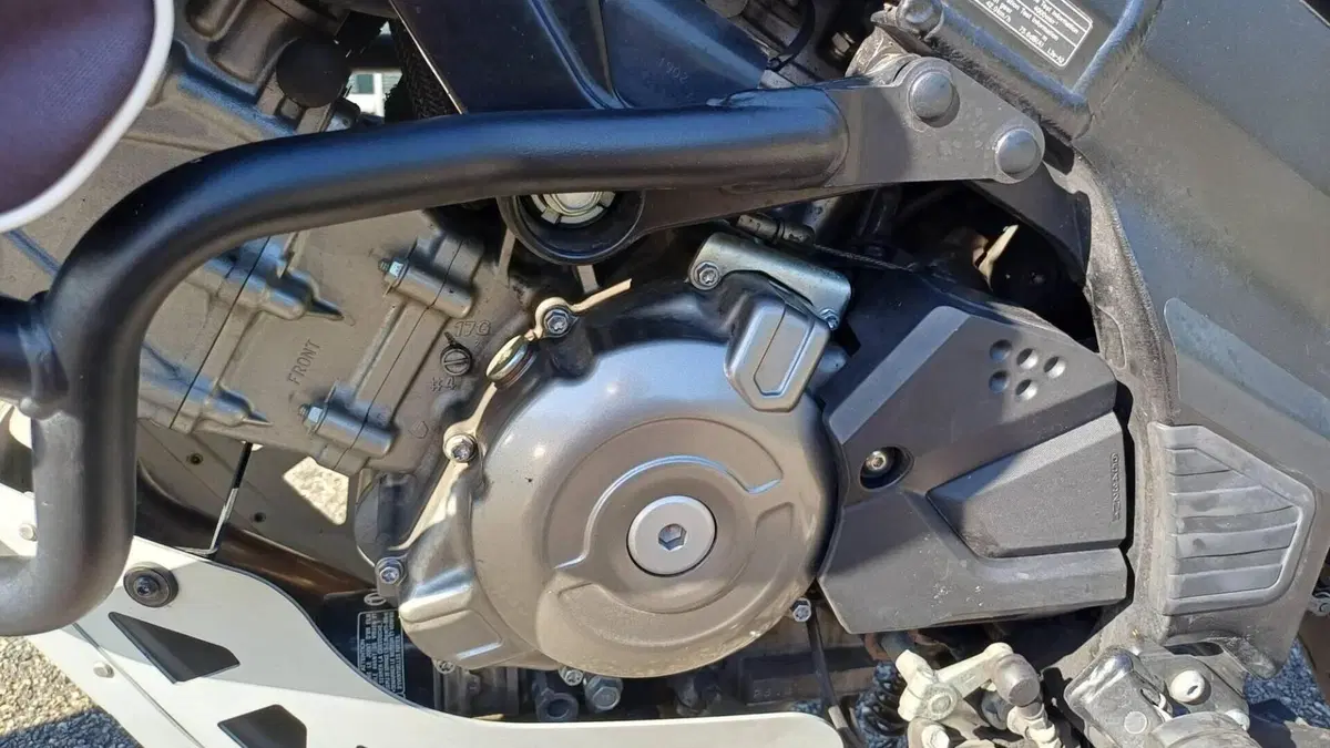 Suzuki V-Strom 650XT Explorer (2022 - 25)  (20)