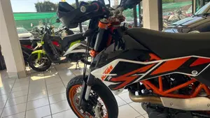 KTM 690 SMC R (2012 - 17)  (2)