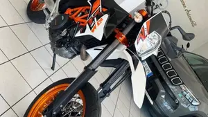 KTM 690 SMC R (2012 - 17)  (10)