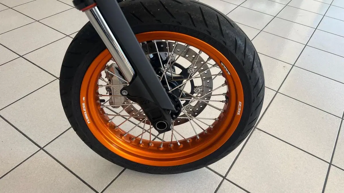 KTM 690 SMC R (2012 - 17)  (11)