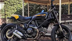 Ducati Scrambler 800 Full Throttle (2015 - 16)  (2)