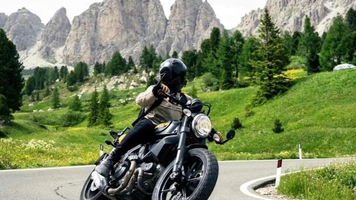 Ducati Scrambler 800 Full Throttle (2015 - 16)  (3)