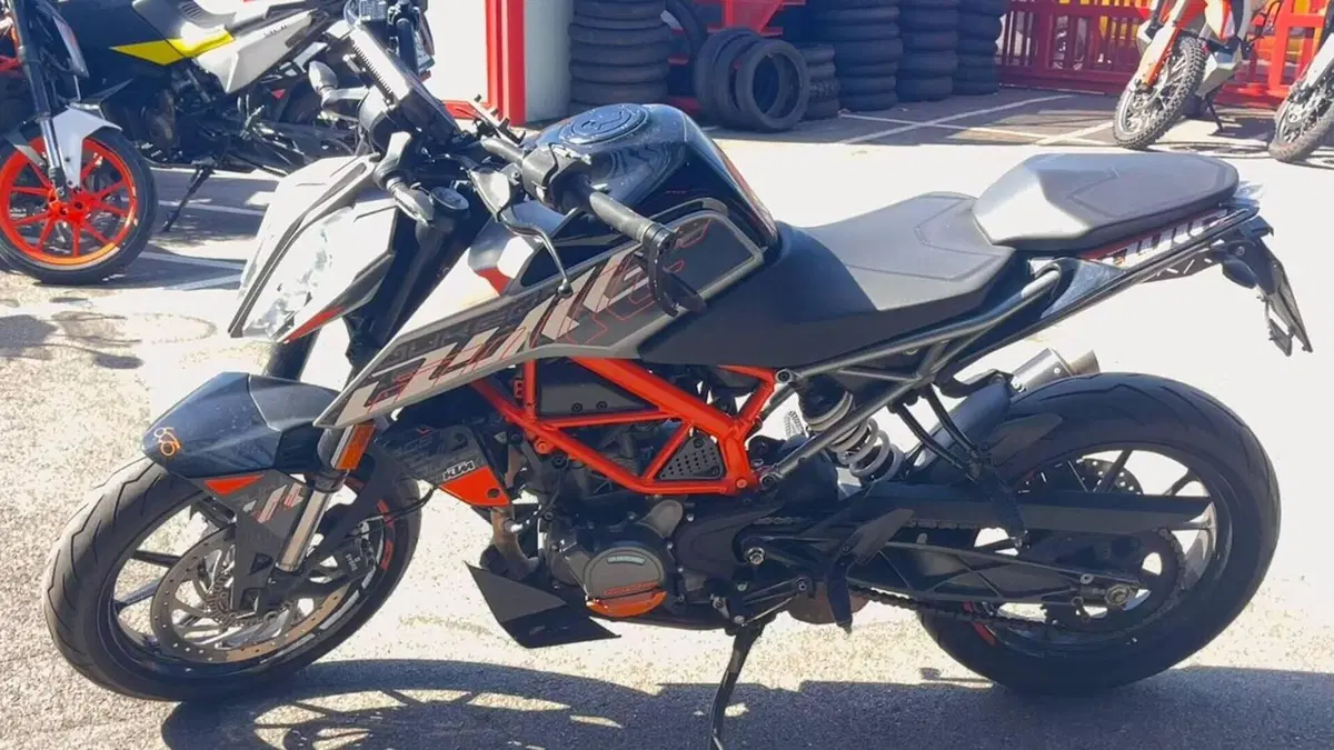 KTM 125 Duke (2021 - 23) 
