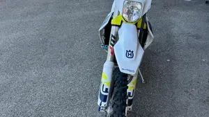 Husqvarna FE 350 (2023)  (5)