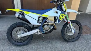 Husqvarna FE 350 (2023)  (6)