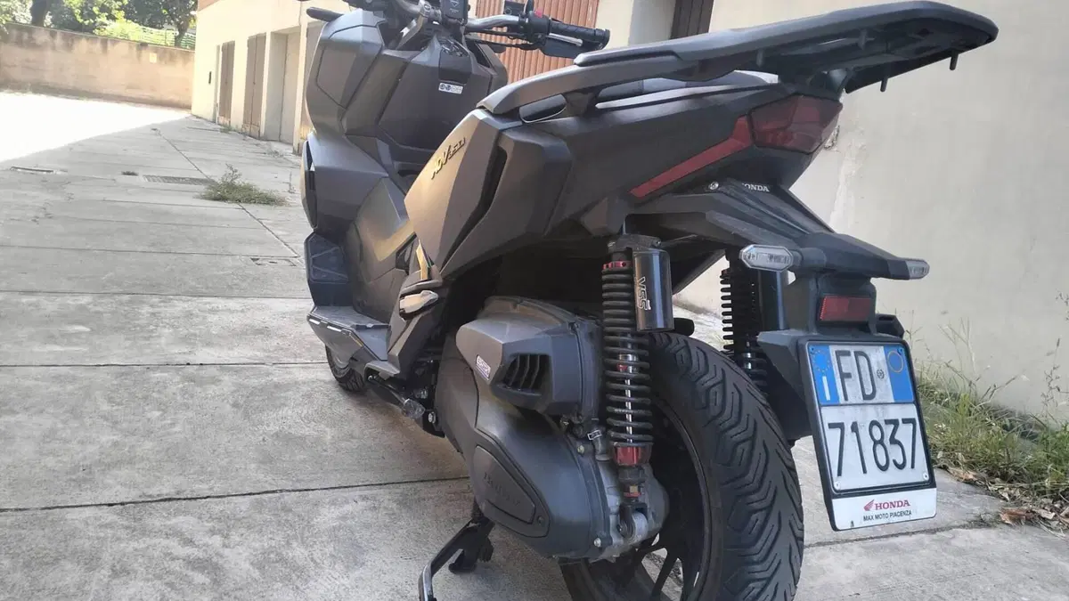 Honda ADV 350 (2022 - 24)  (6)
