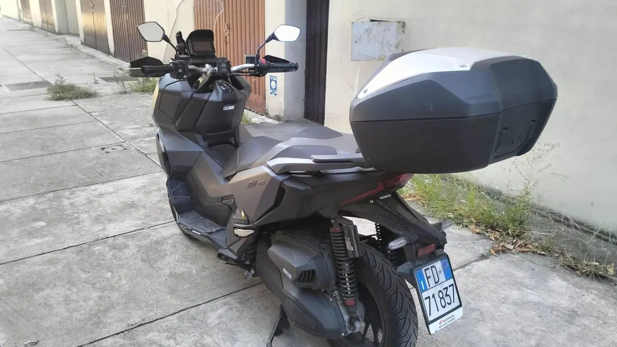 Honda ADV 350 (2022 - 24)  (9)