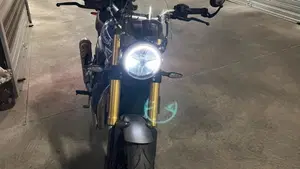 Triumph Speed 400 (2024 - 26)  (2)