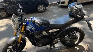 Triumph Speed 400 (2024 - 26)  (4)