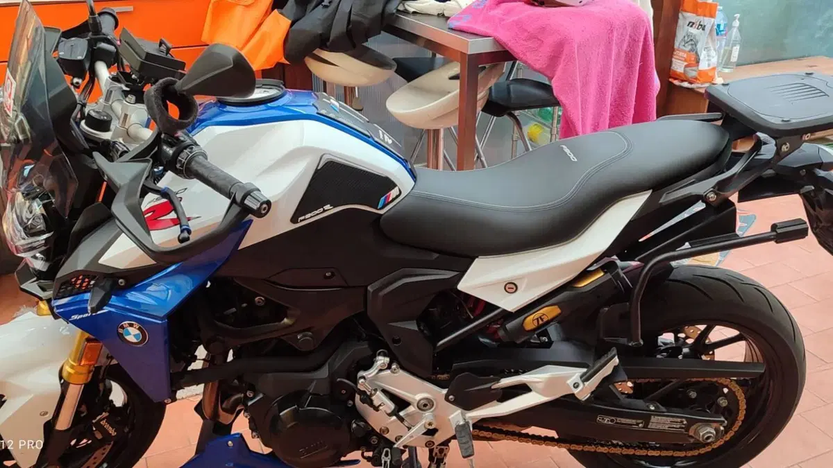 Bmw F 900 R (2021 - 24)  (2)