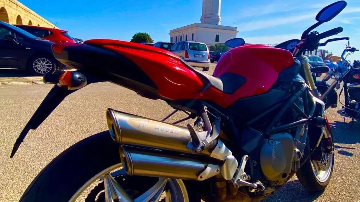 MV Agusta Brutale 910 S (2005 - 11)  (2)