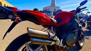 MV Agusta Brutale 910 S (2005 - 11)  (2)