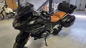 Bmw R 1250 RT (2021 - 25)  (2)