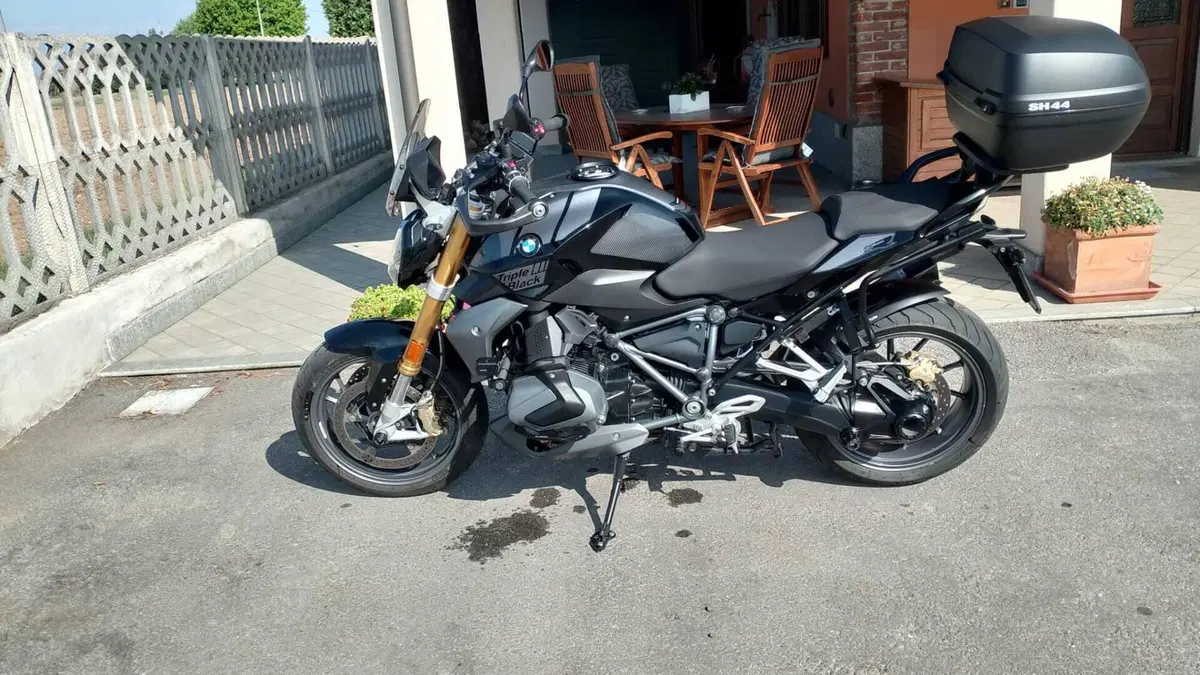 Bmw R 1250 R (2021 - 25)  (4)