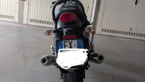 Triumph Street Twin 900 (2021 - 22)  (7)