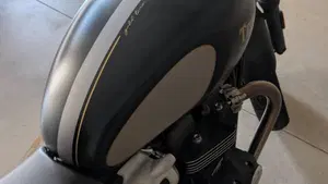 Triumph Street Twin 900 (2021 - 22)  (8)