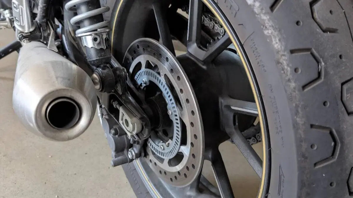 Triumph Street Twin 900 (2021 - 22)  (9)