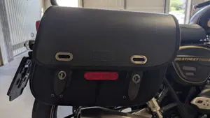 Triumph Street Twin 900 (2021 - 22)  (12)