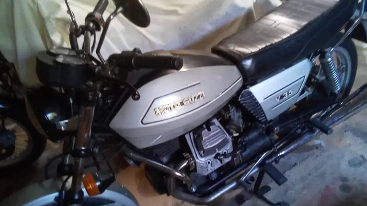 Moto Guzzi   (3)