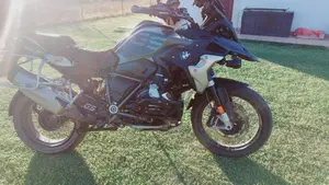 Bmw R 1250 GS Ultimate Edition (2023)  (2)