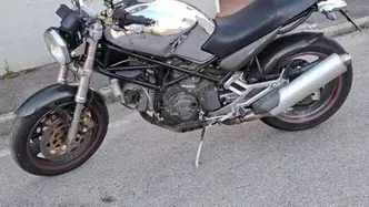 Ducati Monster 900 Cromo I.E. (1999 - 02) usata
