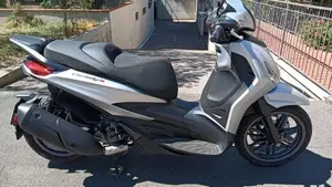 Piaggio Beverly 300 S ABS-ASR (2021 - 25)  (4)