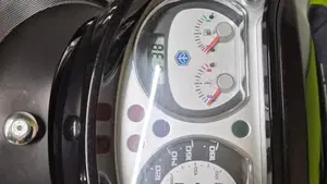 Piaggio Beverly Tourer 300  (3)