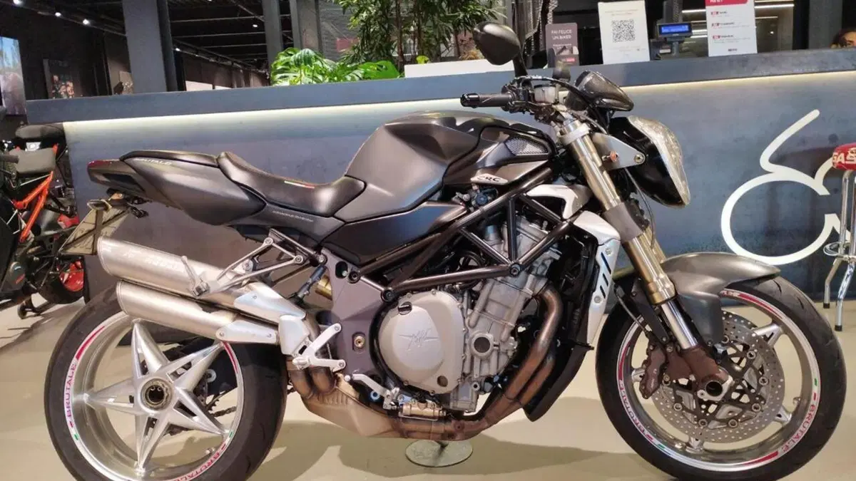 MV Agusta Brutale 750 S (2002 - 06) 