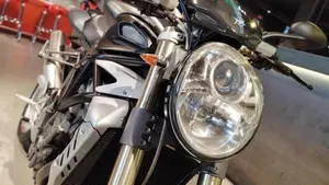 MV Agusta Brutale 750 S (2002 - 06)  (3)