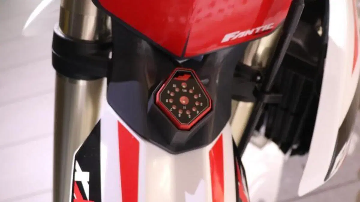 Fantic Motor XXF 250 Cross (2022)  (6)