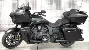 Indian Pursuit 1768 Dark Horse (2022 - 25)  (7)