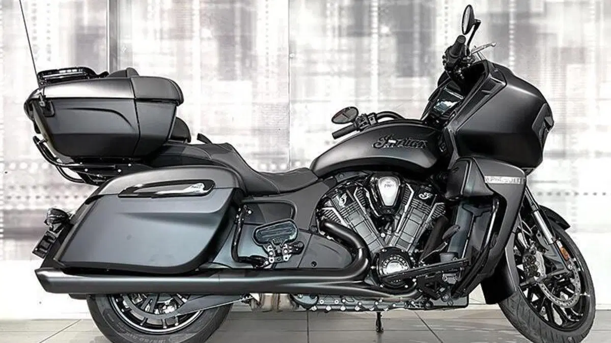 Indian Pursuit 1768 Dark Horse (2022 - 25)  (8)