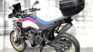 Honda Africa Twin CRF 1000L (2016 - 17)  (2)