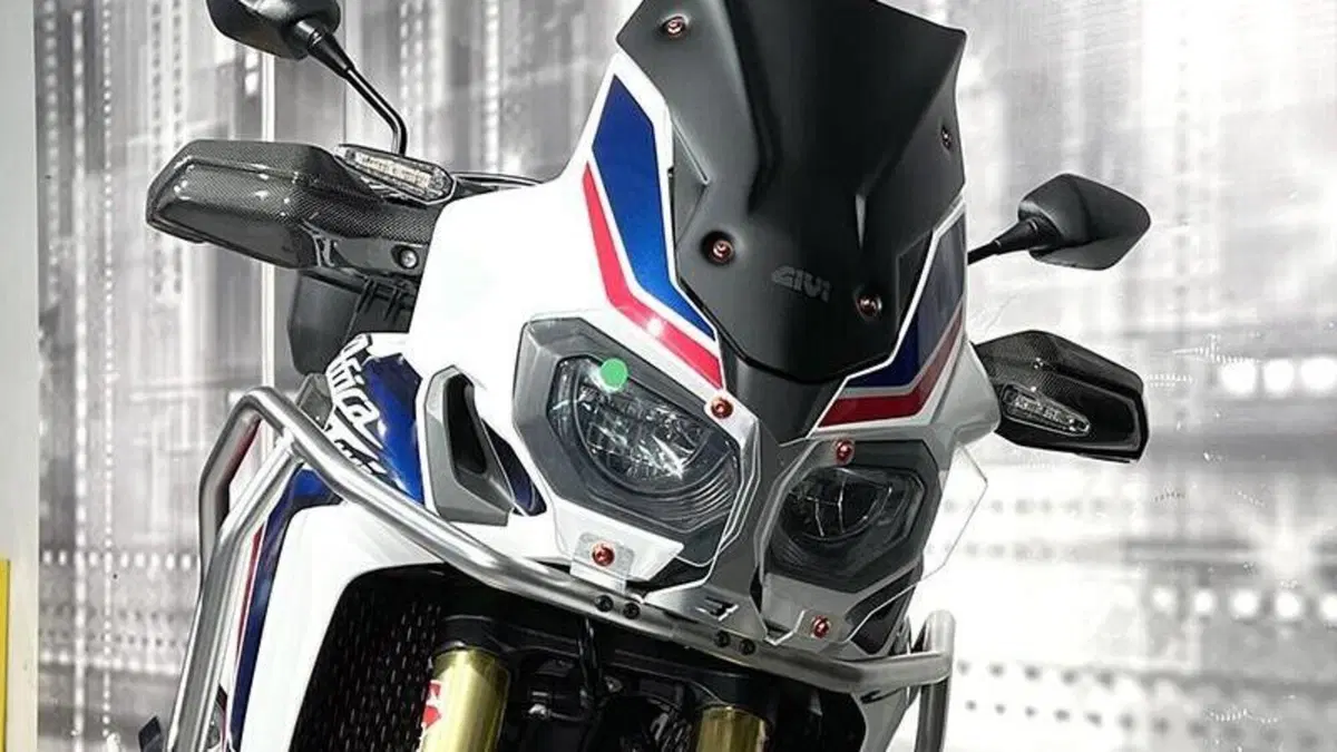 Honda Africa Twin CRF 1000L (2016 - 17)  (9)