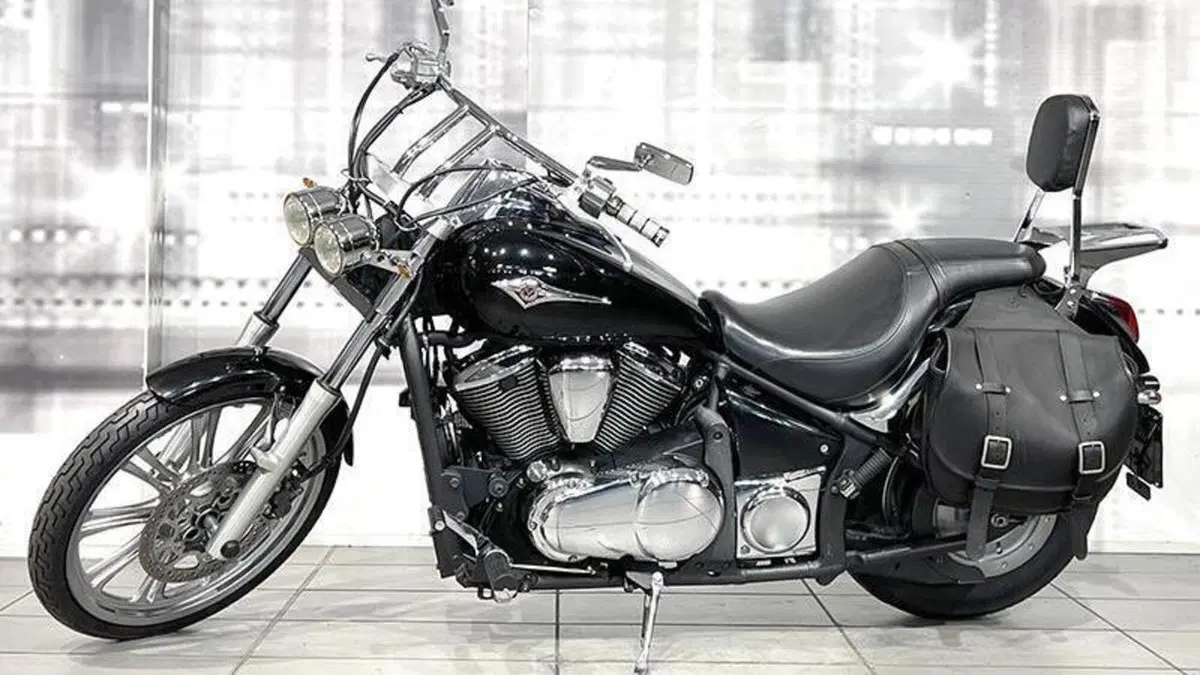 Kawasaki Vulcan VN 900 Custom (2006 - 09)  (7)