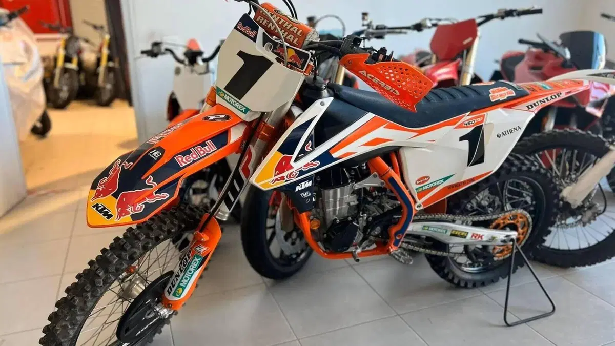 KTM 450 SX-F (2016) 