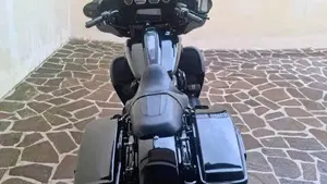 Harley-Davidson Street Glide Special (2021 - 23)  (4)