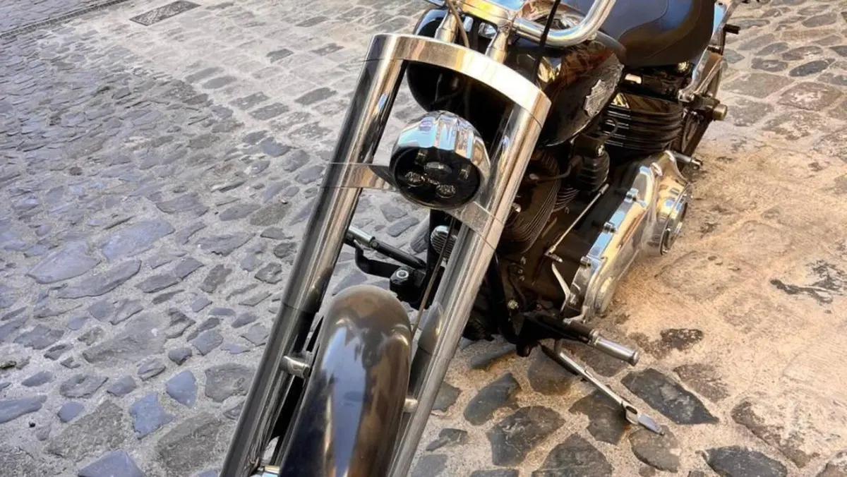 Harley-Davidson 1584 Rocker (2008 - 09) - FXCW  (5)