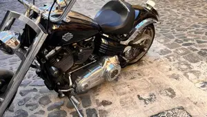 Harley-Davidson 1584 Rocker (2008 - 09) - FXCW  (6)