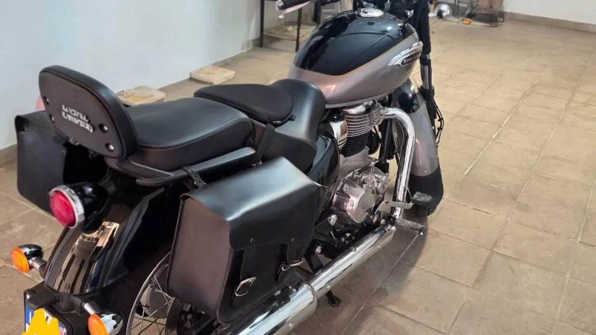 Royal Enfield Meteor 350 Aurora (2024 - 26)  (3)